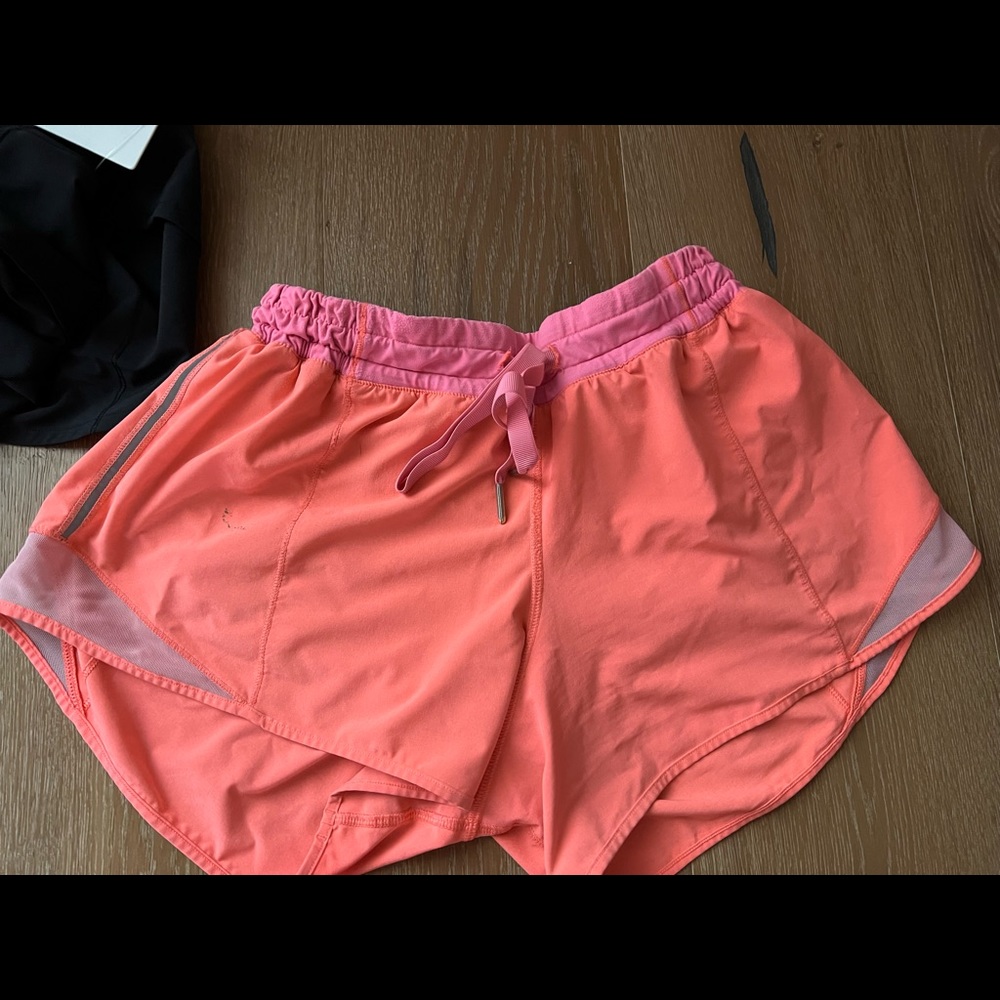LULULEMON SHORTS